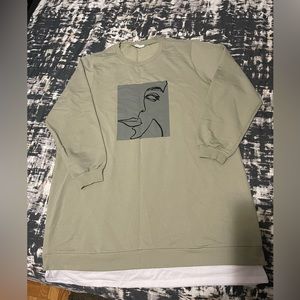 Woman’s Relaxed Crewneck Sweatshirt,New without Tag 🏷️
